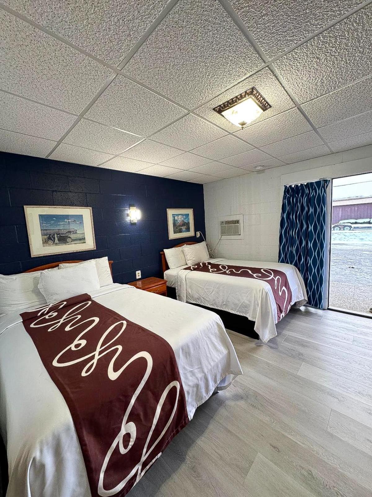 Sleep-Ees Inn, Saginaw & Frankenmuth מראה חיצוני תמונה