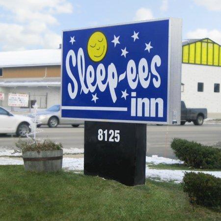 Sleep-Ees Inn, Saginaw & Frankenmuth מראה חיצוני תמונה