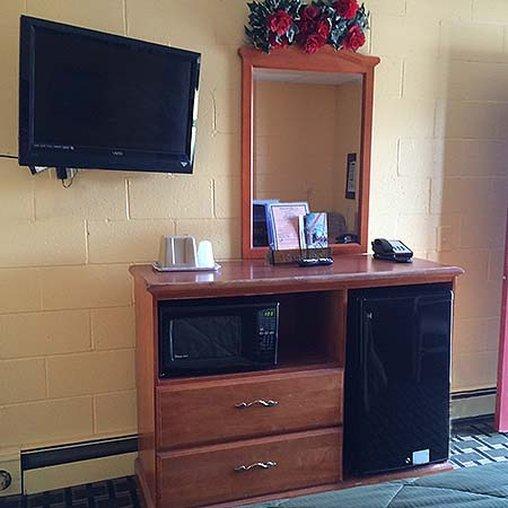 Sleep-Ees Inn, Saginaw & Frankenmuth מראה חיצוני תמונה